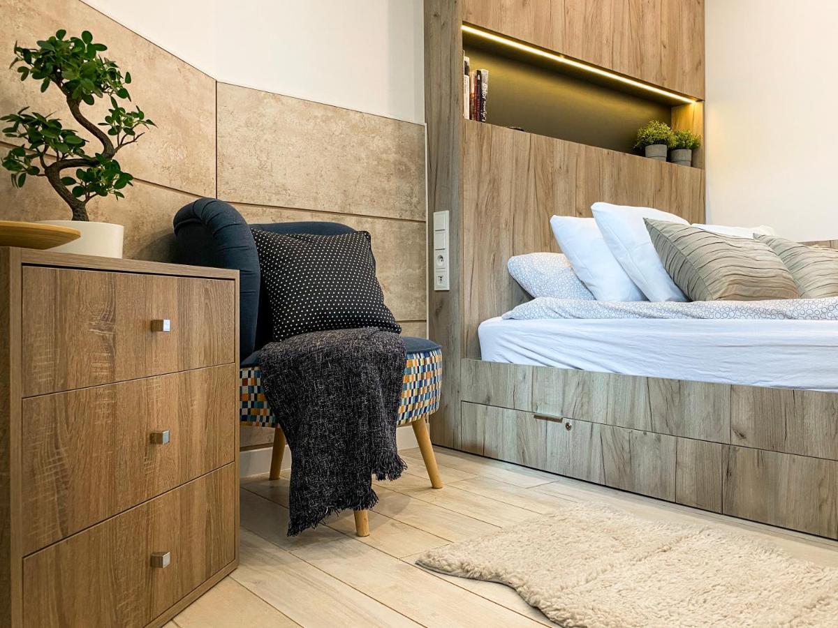 Beautiful Studio For Couples With Air Conditioning - Old Town & Main Station Cracovia Exterior foto