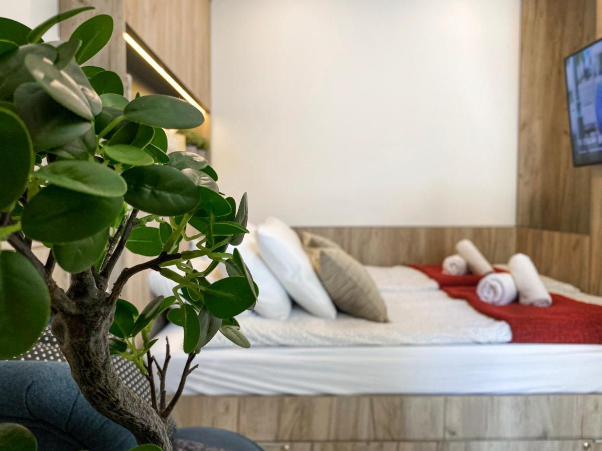Beautiful Studio For Couples With Air Conditioning - Old Town & Main Station Cracovia Exterior foto