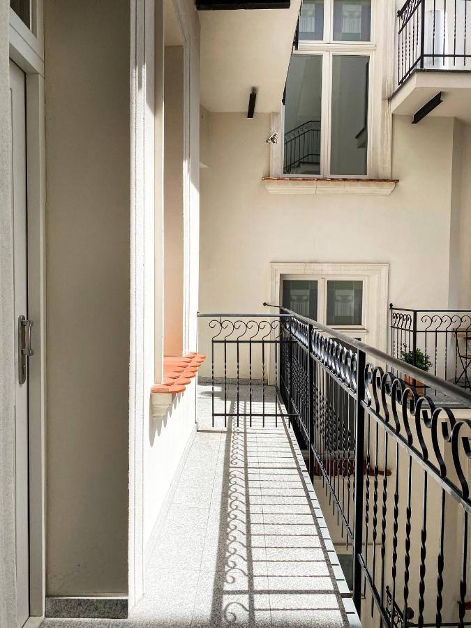 Beautiful Studio For Couples With Air Conditioning - Old Town & Main Station Cracovia Exterior foto